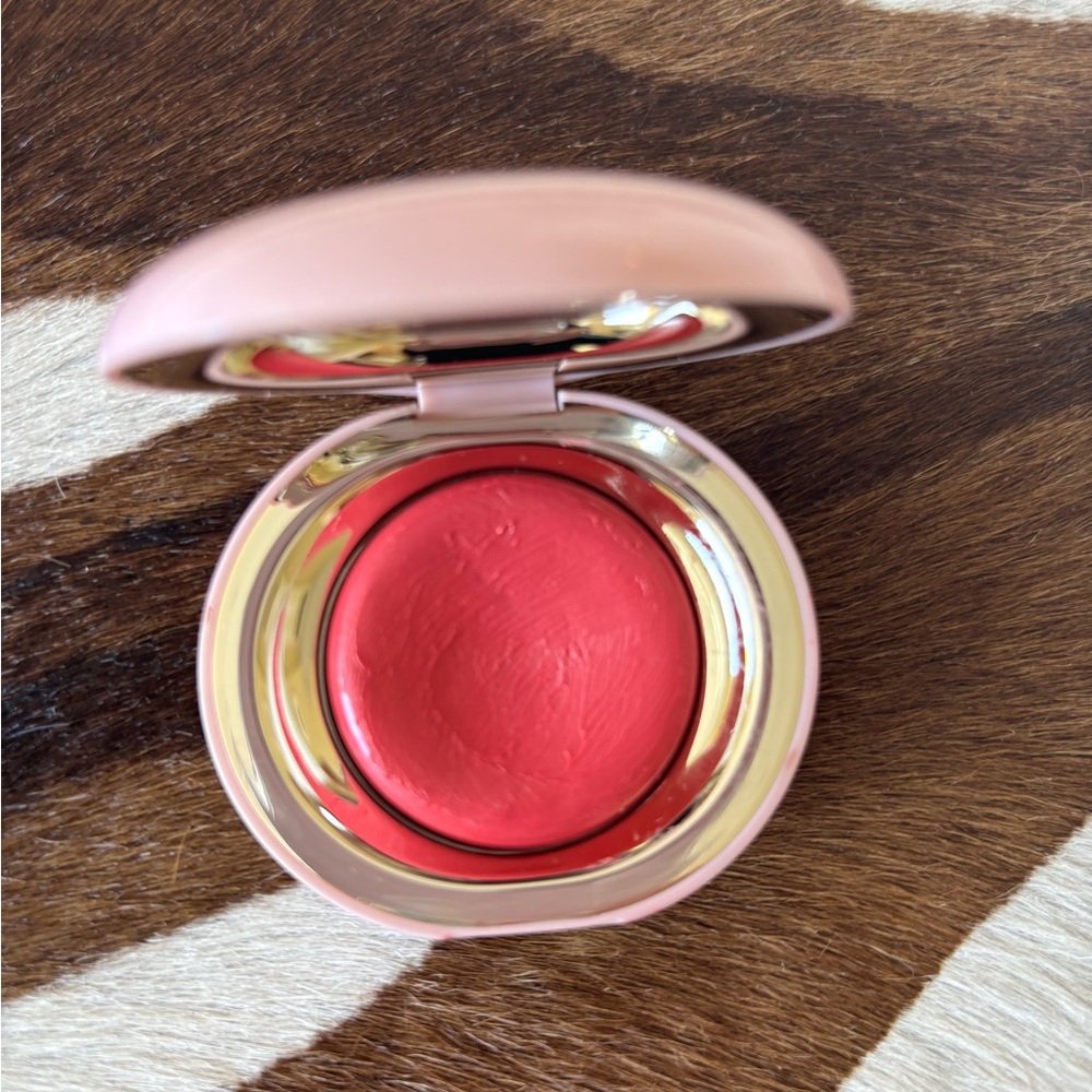 Rare Beauty By Selena Gomez Stay Vulnerable Cream Blush in Nearly Rose